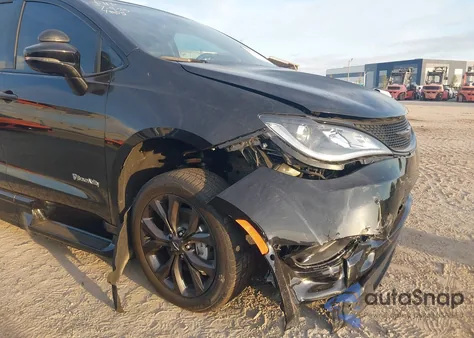 2019 Chrysler Pacifica Limited from USA, damaged, VIN 2C4RC1GG6KR525127